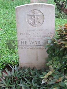 TRINCOMALEE WAR CEMETERY - DICKS, PETER